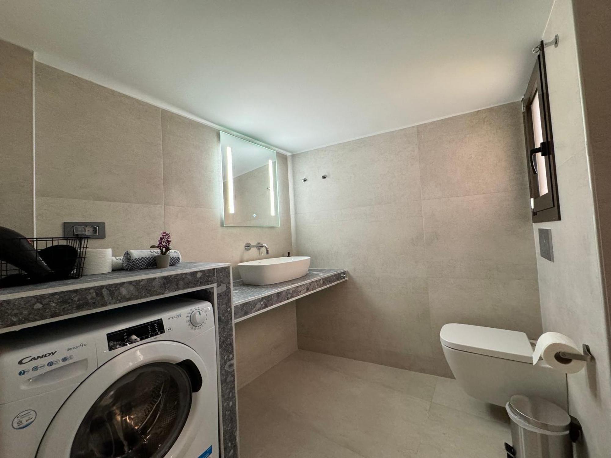 Spacious Apartment Near Monastiraki By Kozy Koala Athens Exterior photo